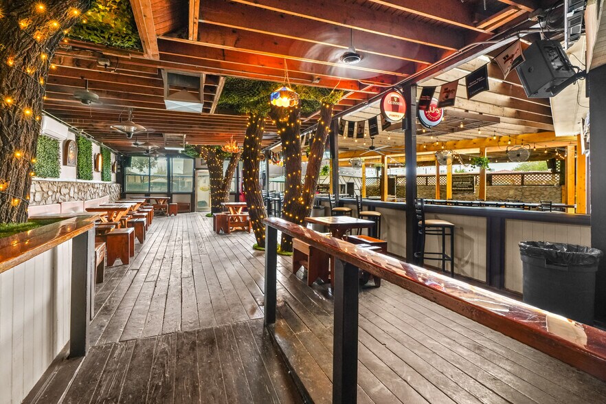 More Photos Of 5200 Doniphan Dr, El Paso Bar For Sale