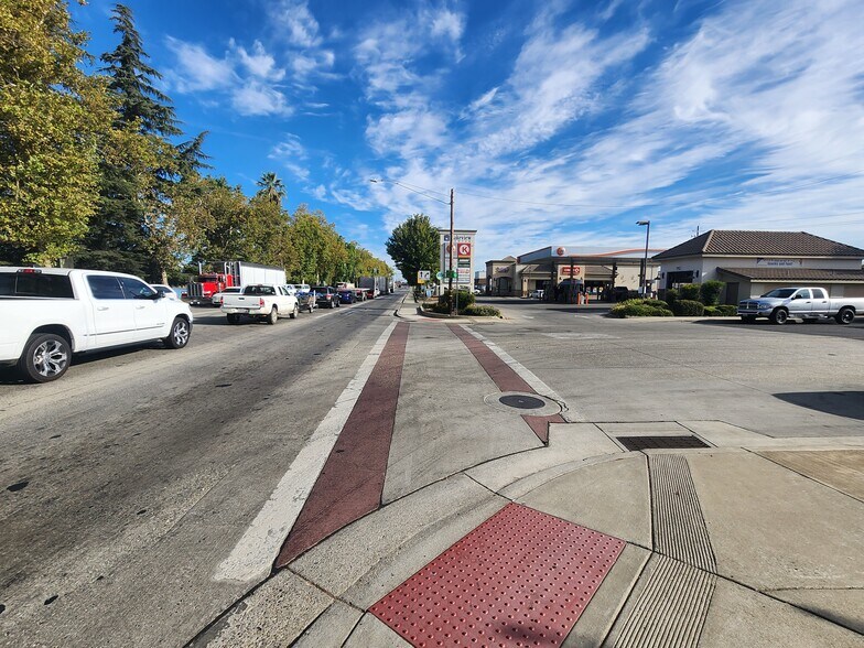 More Photos Of 1021 B St, Marysville General Retail For Sale