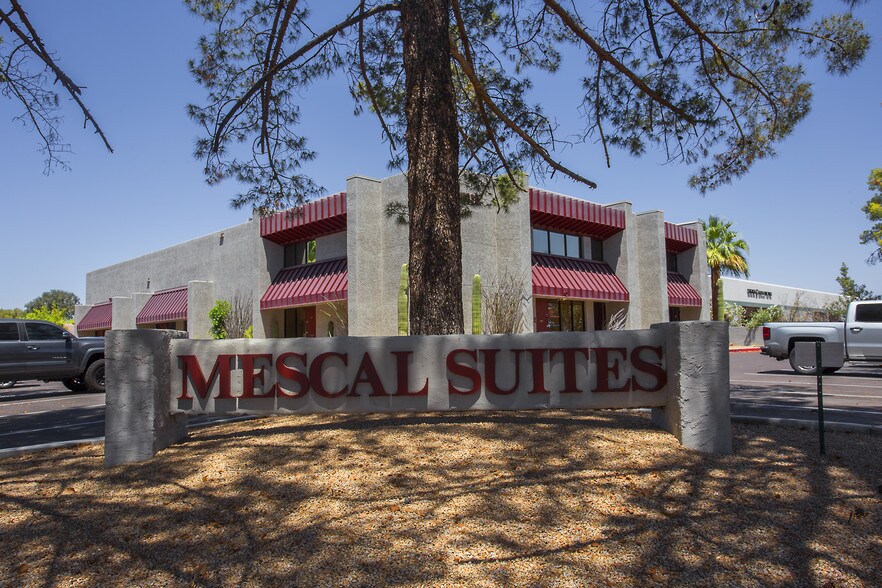 More Photos Of 11036 N 23rd Ave, Phoenix Research And Development For Lease