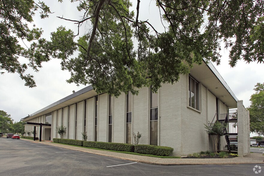 More Photos Of 1115 Gemini St, Houston Loft Creative Space For Lease