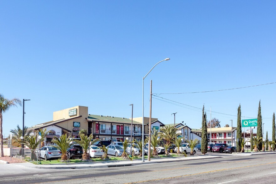 More Photos Of 15765 Mojave Dr, Victorville Hotel For Sale