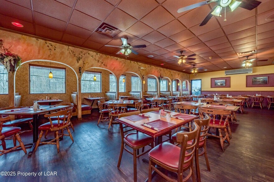 More Photos Of 1190 Sans Souci Pky, Hanover Township Restaurant For Sale