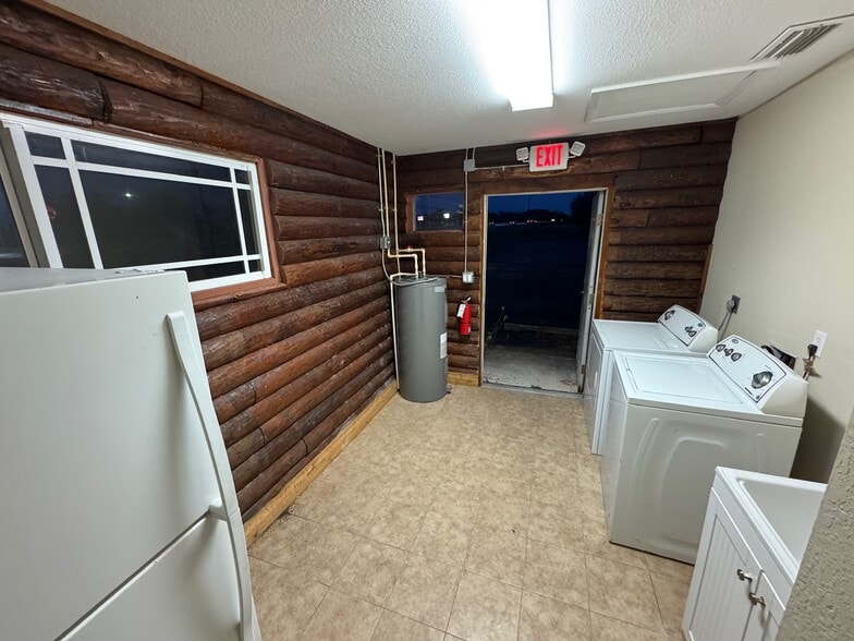 More Photos Of 2204 US-27, Lake Placid Flex For Sale