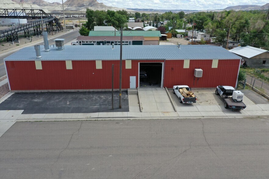 More Photos Of 101 S Center St, Green River General Retail For Sale