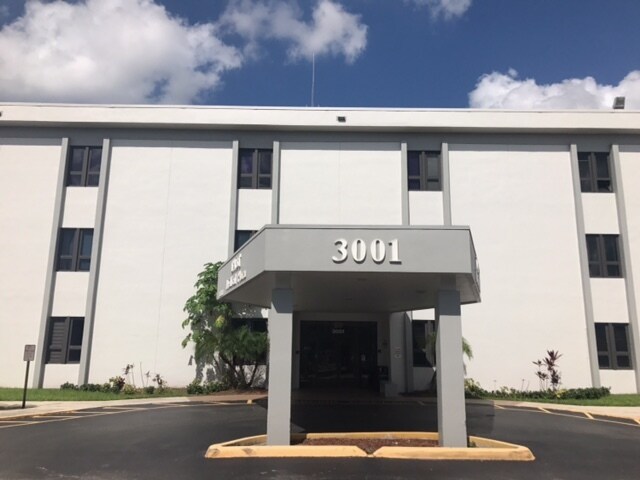 More Photos Of 2951 NW 49th Ave, Lauderdale Lakes Medical For Lease
