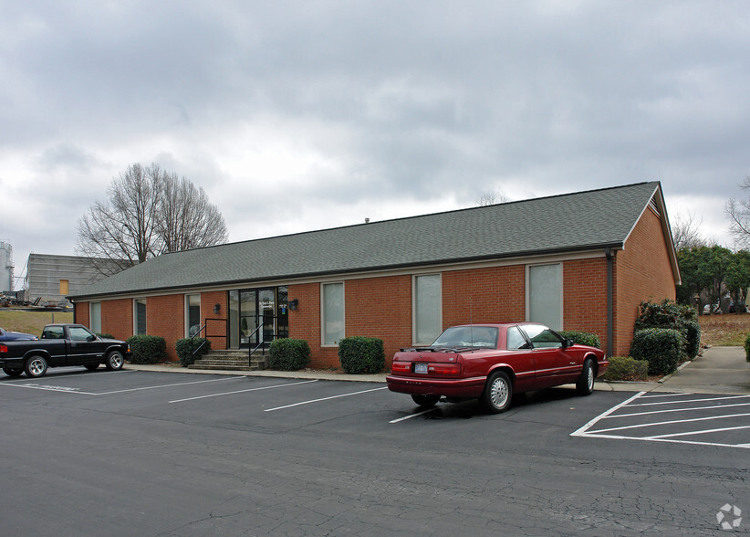 Primary Photo Of 8013 NorthPoint Blvd, Winston-Salem Office For Sale