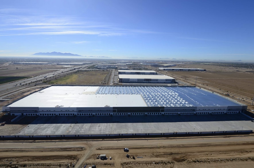 More Photos Of 5101 N Cotton Ln, Litchfield Park Warehouse For Lease