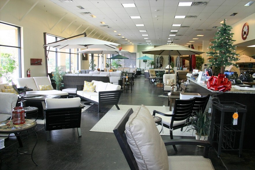 More Photos Of 2801 E Southlake Blvd, Southlake Freestanding For Sale