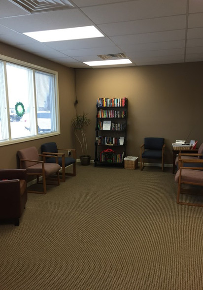 More Photos Of 5030 Edison Ave, Colorado Springs Medical For Lease