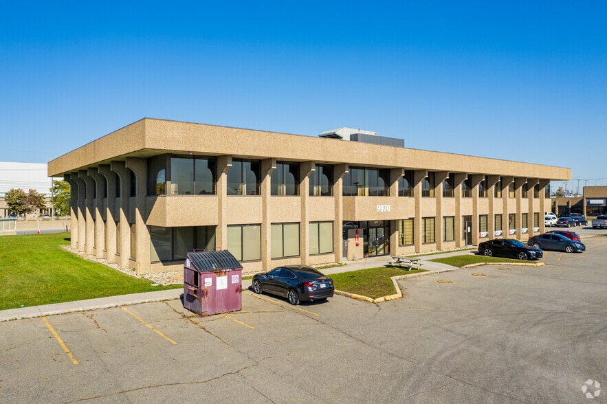 Primary Photo Of 9960-9970 De La Côte-De-Liesse, Dorval Office For Lease