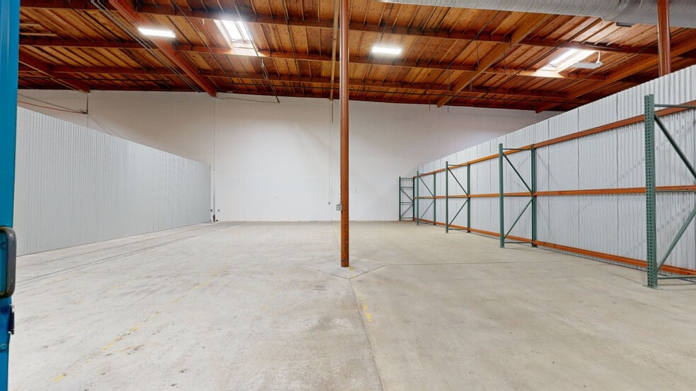 More Photos Of 25509 Industrial Blvd, Hayward Distribution For Lease