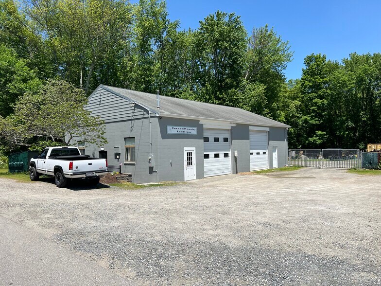 More Photos Of 50 Allen St, Clinton Industrial For Lease