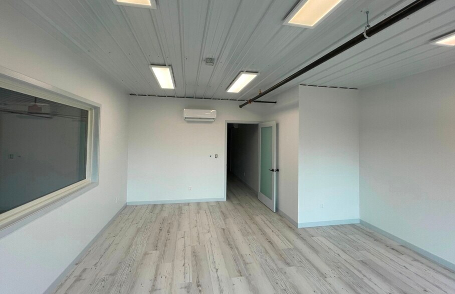 More Photos Of 940 McKinley Pky, Delano Light Manufacturing For Sale