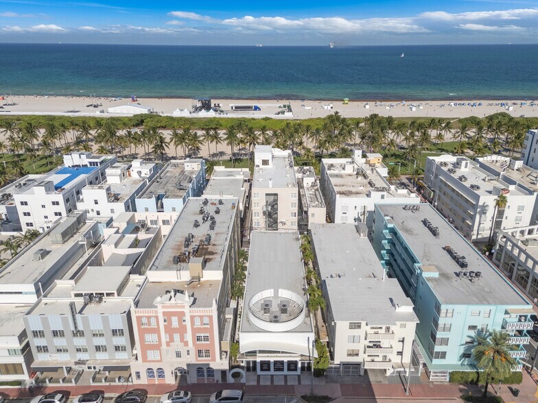 More Photos Of 721 Collins Ave, Miami Beach Storefront For Sale