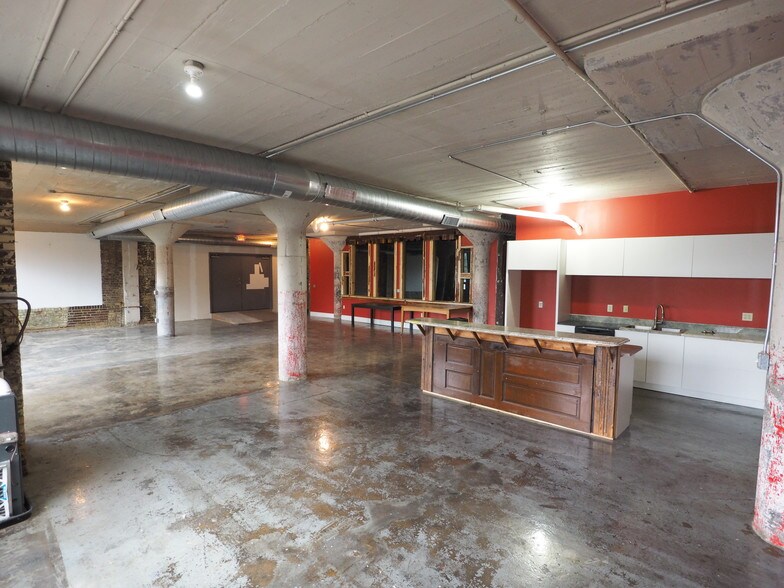 More Photos Of 2400 S Jefferson Ave, Saint Louis Office For Lease