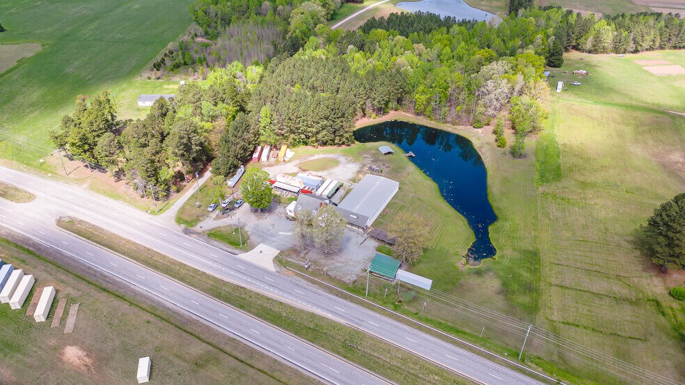 More Photos Of 6663 Highway 58, Buffalo Junction Storefront Retail Office For Sale