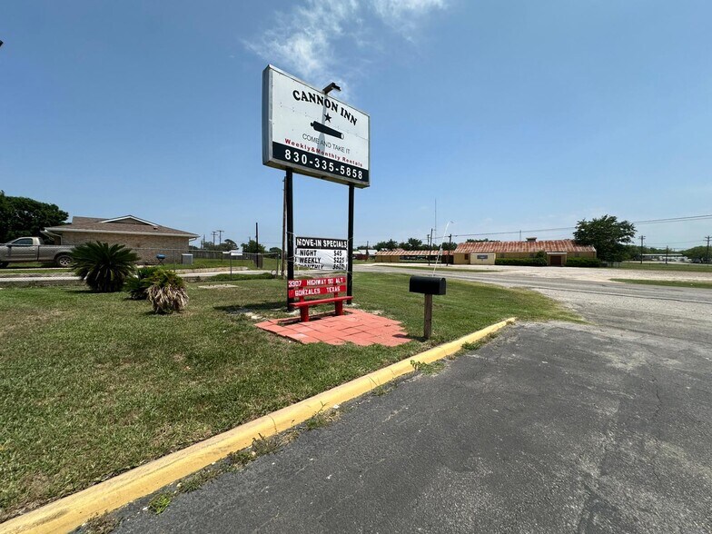 More Photos Of 3307 US Highway 90A E, Gonzales Hotel For Sale