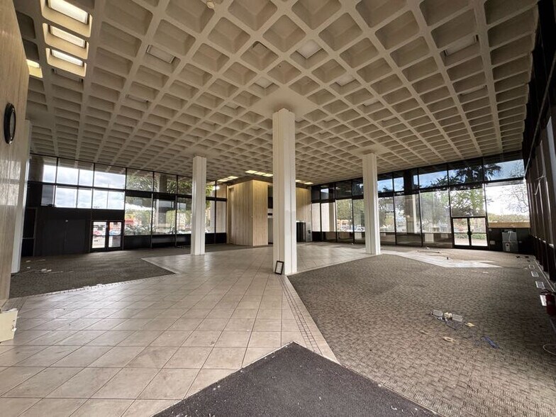 More Photos Of 801 S Grand Ave, Glendora Storefront Retail Office For Sale