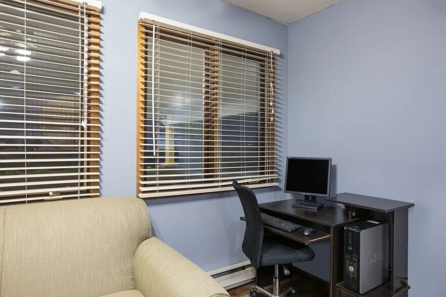 More Photos Of 3086 220th St, Williams Hotel For Sale