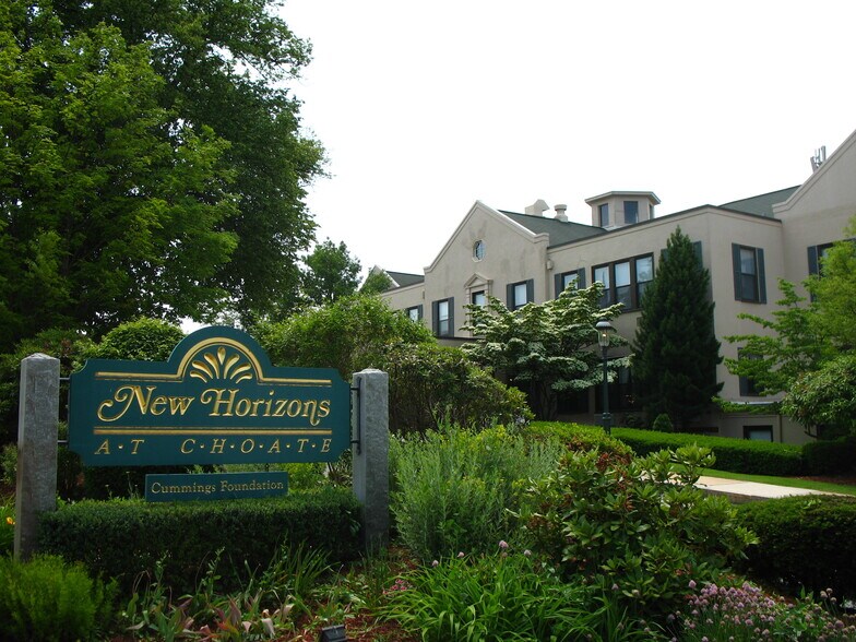 More Photos Of 21-23 Warren Ave, Woburn Medical For Lease