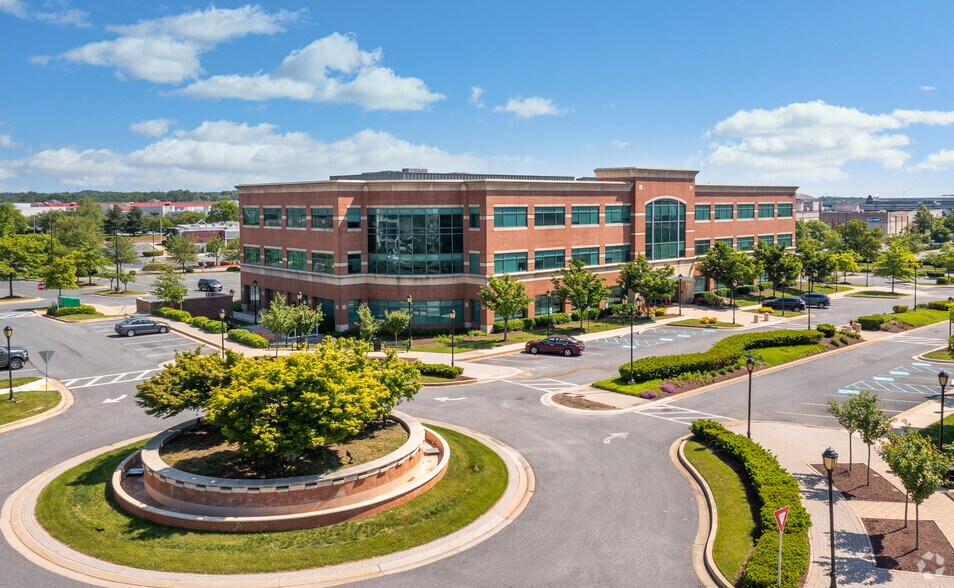 More Photos Of 8140 Corporate Dr, Baltimore Office For Lease