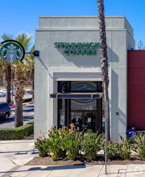 More Photos Of 1127-1131 S Fremont Ave, Alhambra Storefront For Lease