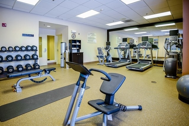 More Photos Of 455 Riverstone Pky, Kankakee Hotel For Sale