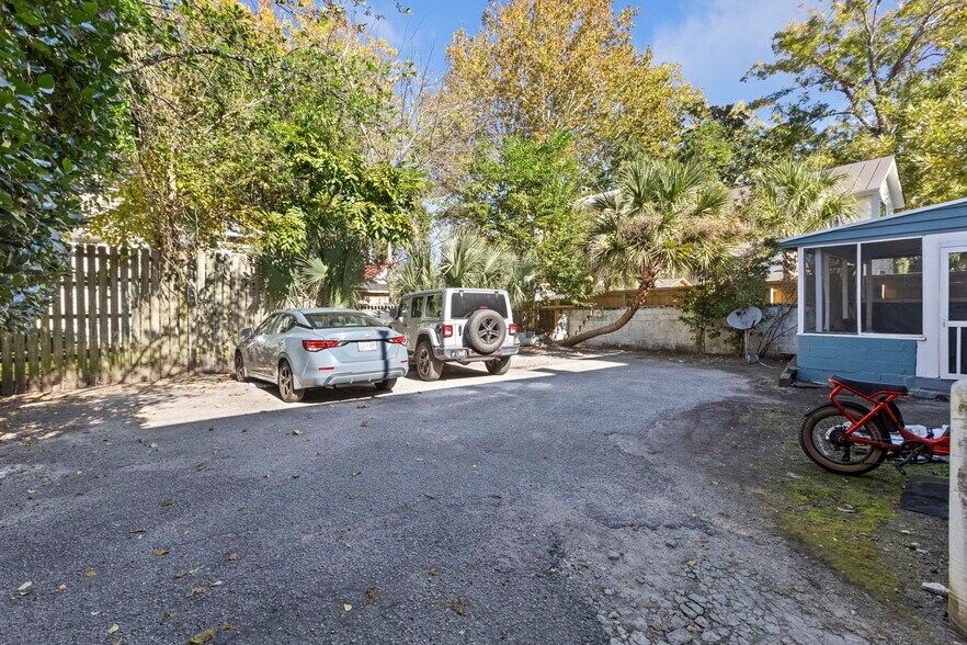 More Photos Of 94 Morris St, Charleston Apartments For Sale