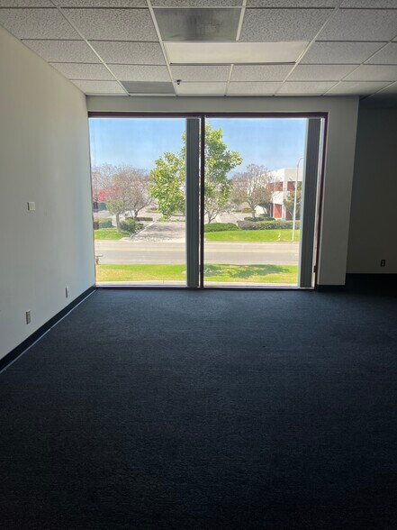 More Photos Of 4730-4780 Calle Quetzal, Camarillo Warehouse For Lease