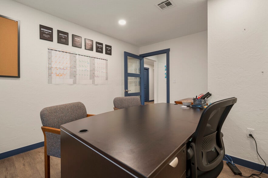 More Photos Of 1823 W 51st St, Tulsa Freestanding For Sale