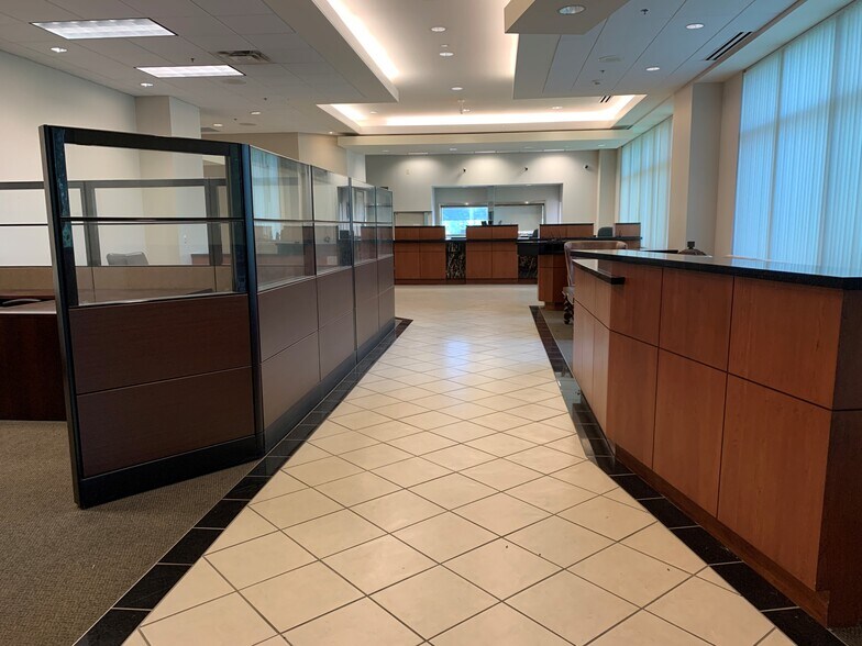 More Photos Of 4100 Corporate Center Dr, Springdale Office For Lease