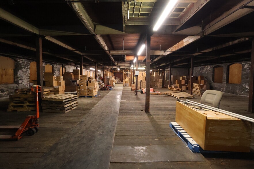 More Photos Of 5323 W Jefferson St, Philadelphia Industrial For Sale