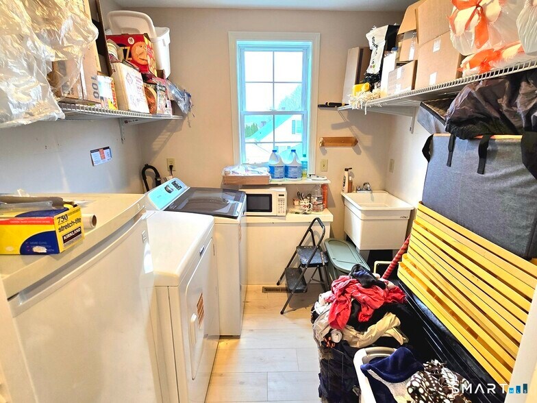 More Photos Of 442 Enfield St, Enfield Freestanding For Sale