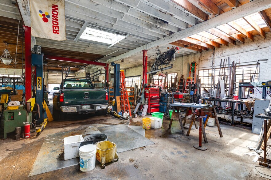 More Photos Of 304-306 Gilmer St, Richmond Manufacturing For Sale