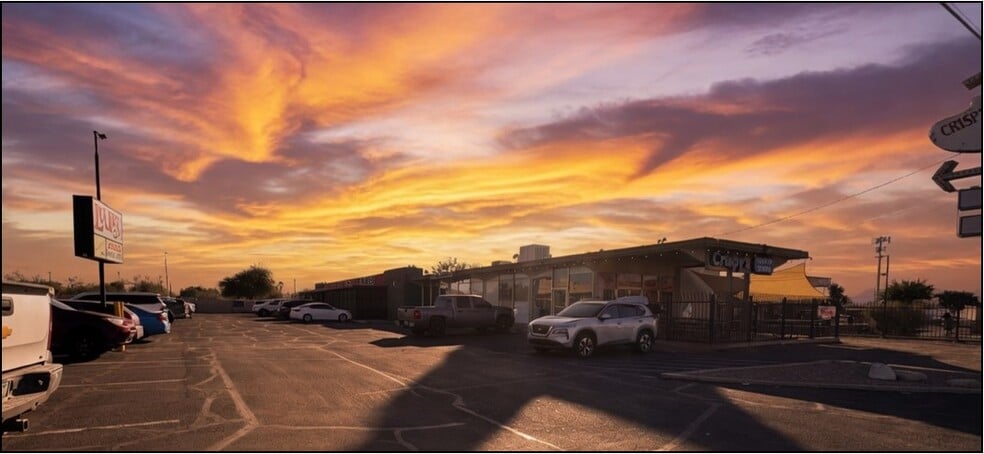 More Photos Of 736-746 E Fort Lowell Rd, Tucson Storefront For Sale