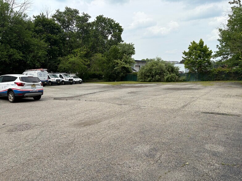 More Photos Of 25 Ross St, Wharton Warehouse For Sale