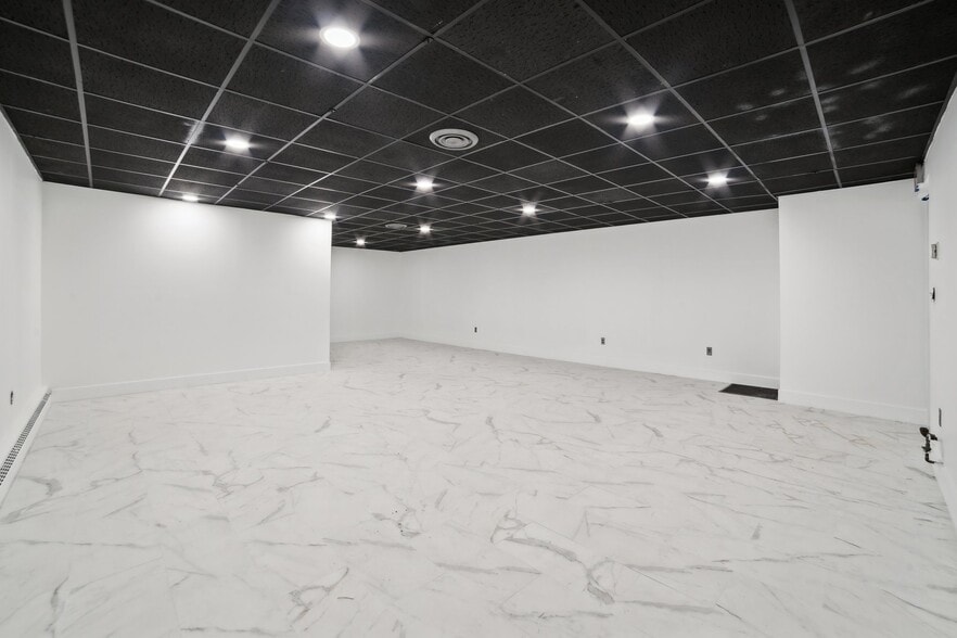 More Photos Of 616 Midland Ave, Midland Office Residential For Sale