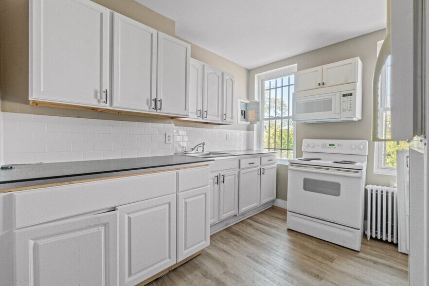 More Photos Of 210 E Lafayette Ave, Baltimore Apartments For Sale