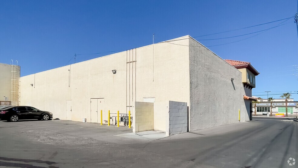 More Photos Of 5755 Spring Mountain Rd, Las Vegas Storefront Retail Office For Lease