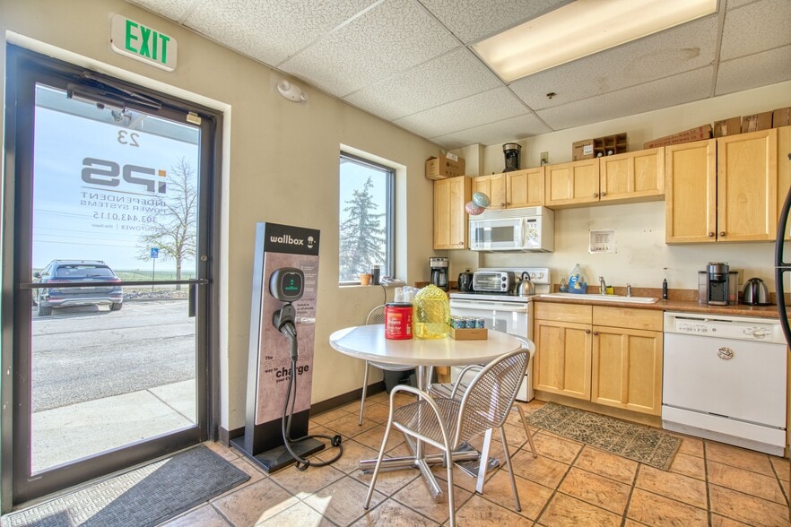 More Photos Of 1501 Lee Hill Dr, Boulder Showroom For Sale