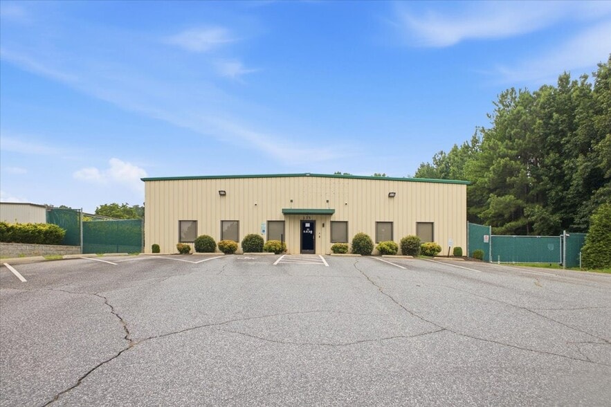 Primary Photo Of 135 Joshua Ct, Lincolnton Warehouse For Sale