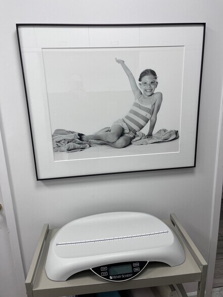 More Photos Of 1171 E Putnam Ave, Riverside Medical For Sale