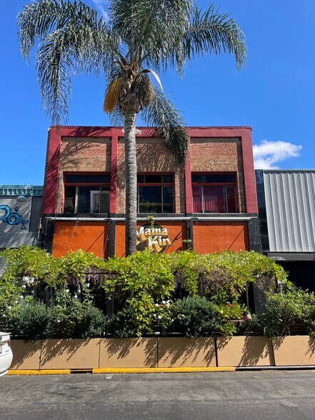 More Photos Of 374 S 1st St, San Jose Storefront For Sale