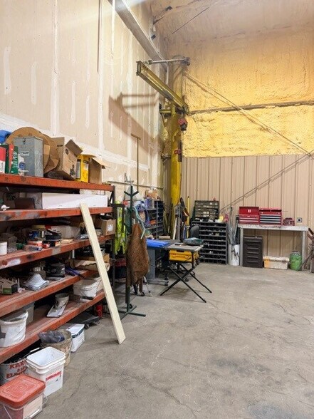 More Photos Of 413 Lee Rd, Mineral Wells Warehouse For Sale