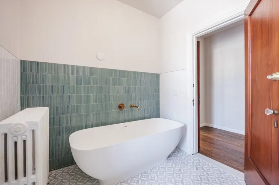 More Photos Of 935 East Ave, Rochester Office For Sale