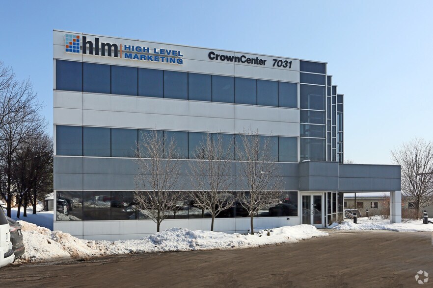 More Photos Of 7031 Orchard Lake Rd, West Bloomfield Office For Lease