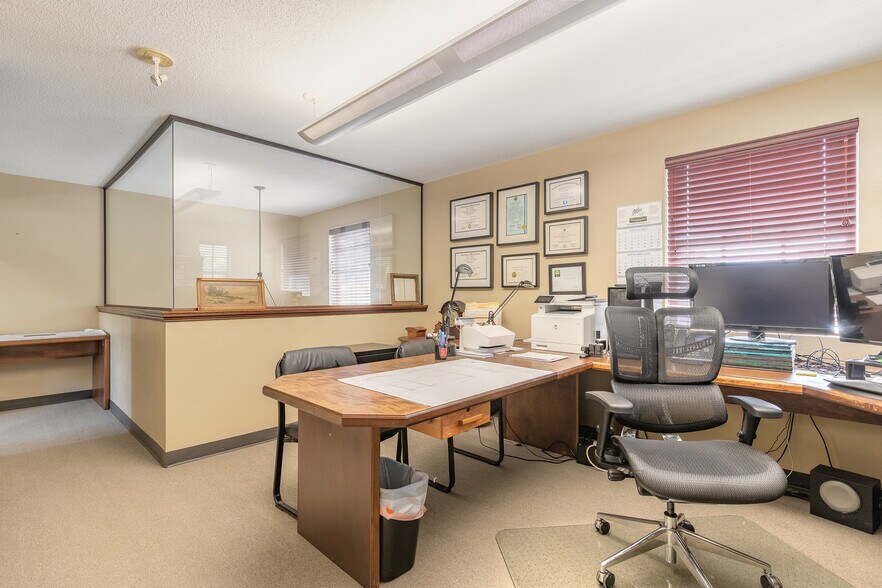 More Photos Of 200 Magnolia Ave, Daytona Beach Office For Sale