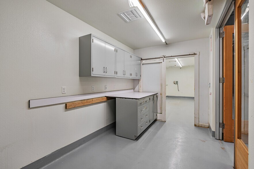 More Photos Of 1320 #1 9th St, Berkeley Industrial For Sale