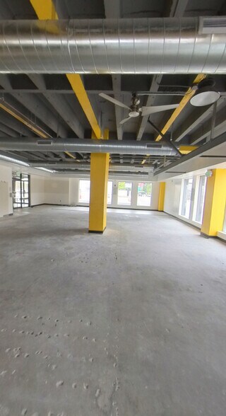 More Photos Of 10 State St, Reno Office For Sale