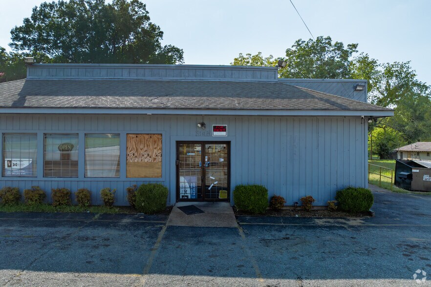 More Photos Of 3145 N Watkins St, Memphis General Retail For Sale